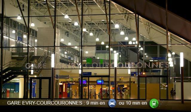 Logement Noah Courcouronnes Eksteriør bilde