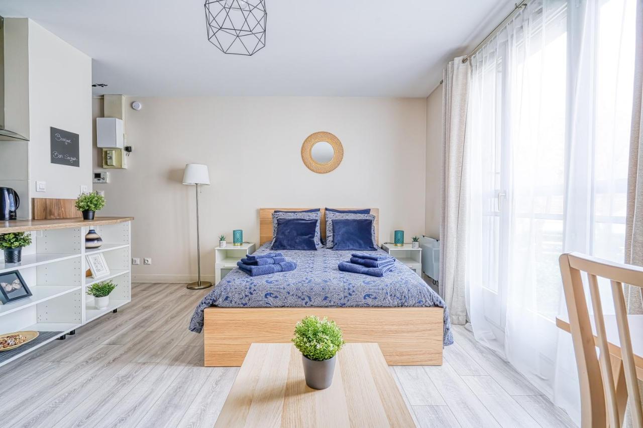 Logement Noah Courcouronnes Eksteriør bilde
